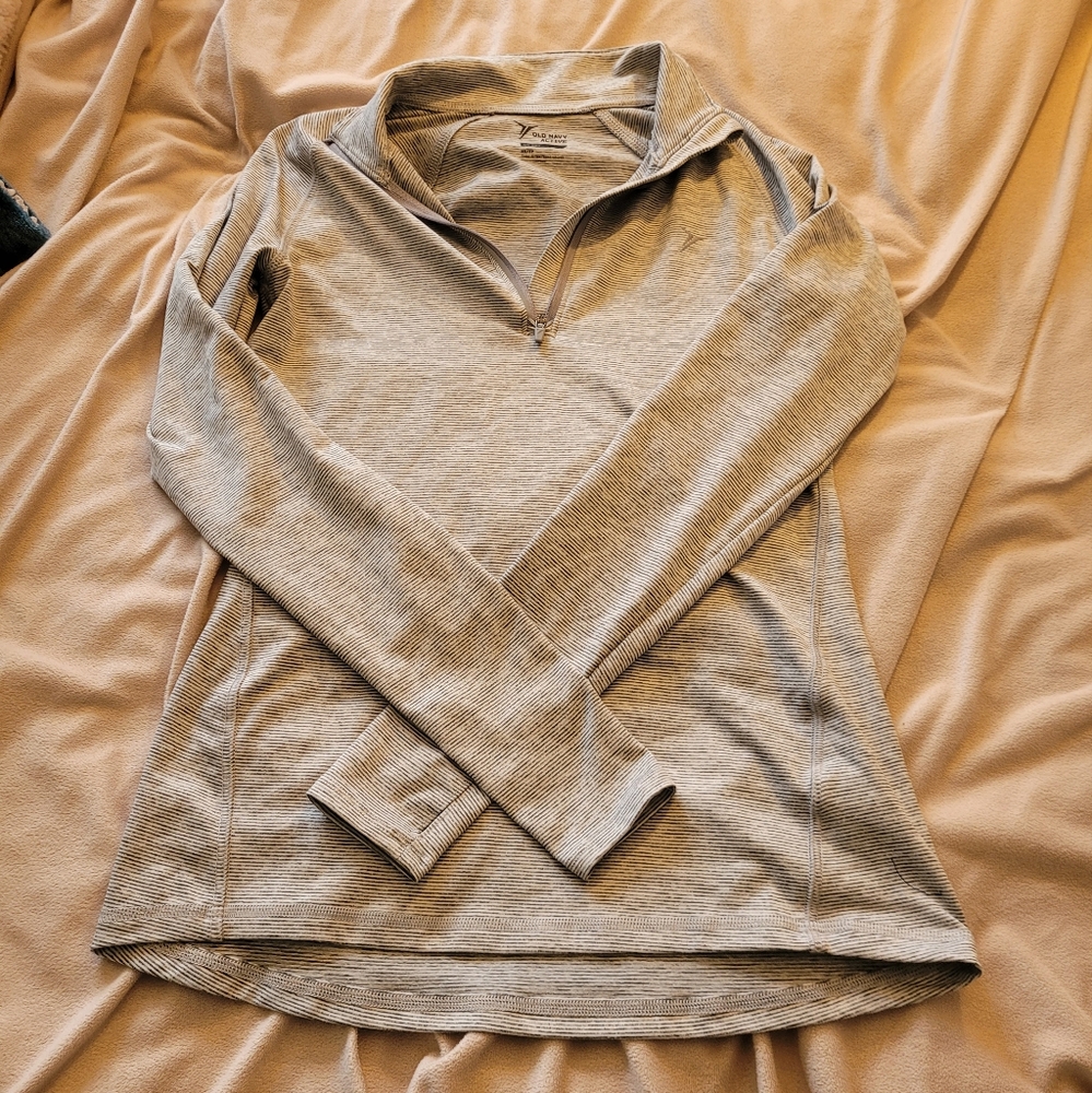 Old  Navy Gray Active Long sleeve Size XS